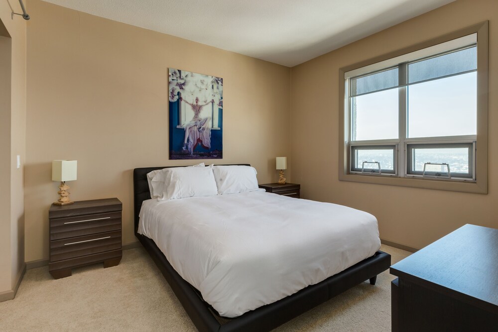 Vetro by O Hotel Suites — Calgary — photo 3
