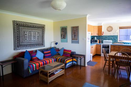 Absolute Beachfront Mollymook in Mollymook, Australia