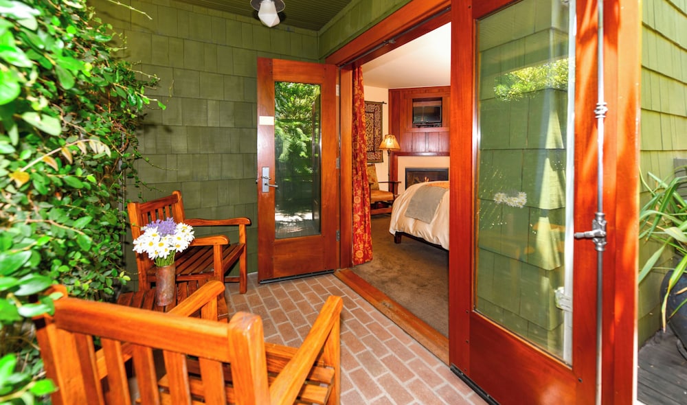 Blackbird Inn - photo 34