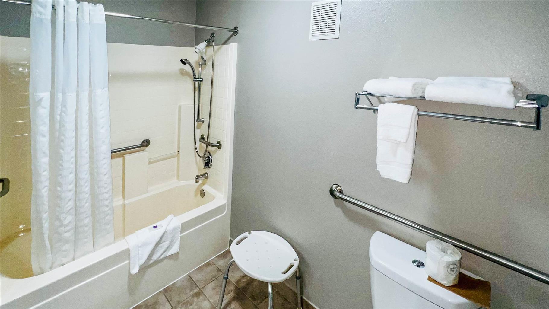 Studio 6 Suites Portland OR I 5 OHSU - photo 44