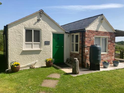 The Gin Palace with cozy logburner in Wrexham, United Kingdom