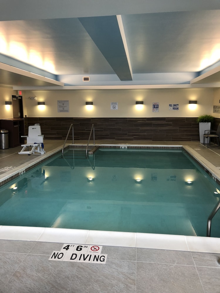 Fairfield Inn & Suites by Marriott Decorah - photo 24