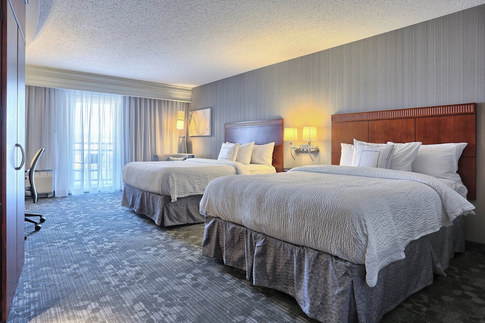 Courtyard by Marriott Harrisburg West Mechanicsburg - photo 12