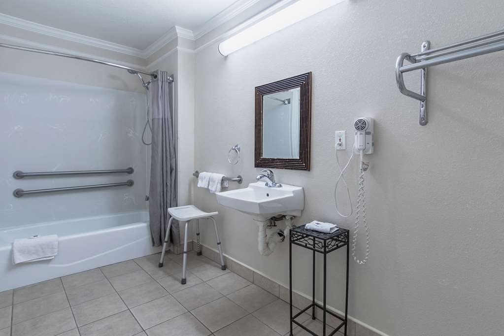 Motel 6 Kingsburg CA - photo 21
