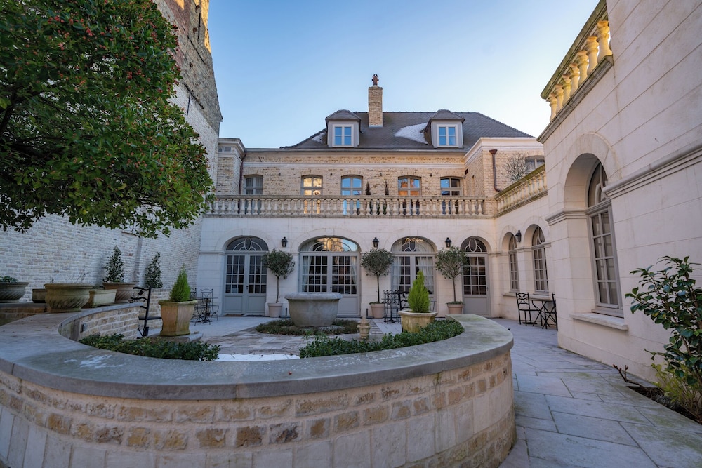 Clos Du Bailli — Saint Omer