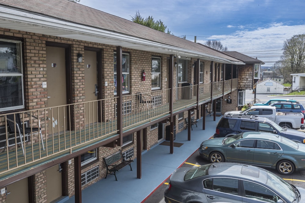 Sunrise Inn Hershey - photo 64