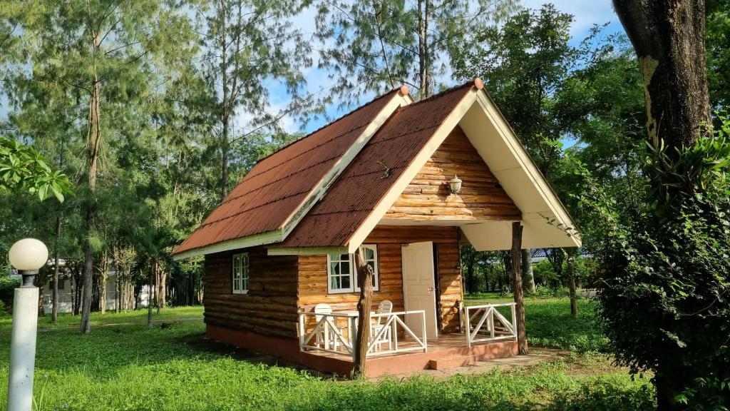 The Golden View Resort — hotel in Ratchaburi