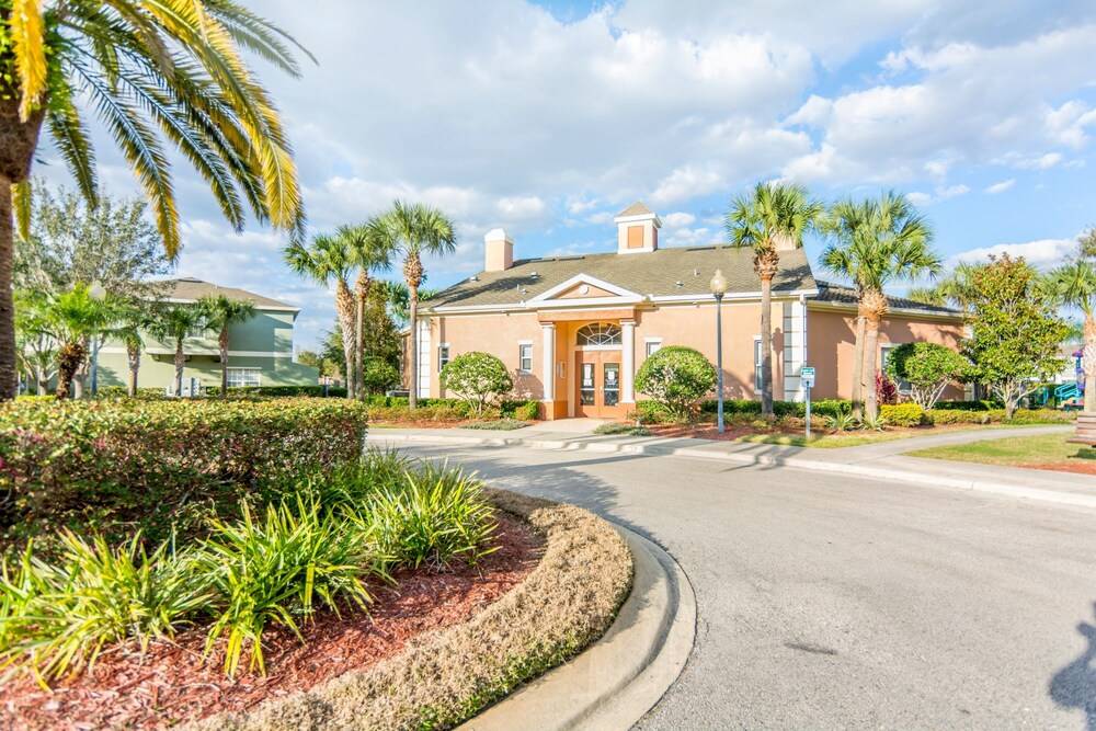5Br 3Bath Private Townhome 13min Disney 1496ft - photo 37