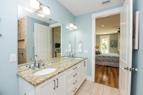 Coconut Cove - photo 50