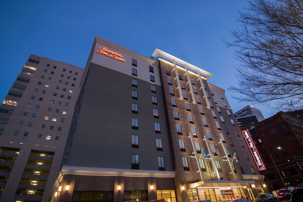 Hampton Inn & Suites Tulsa Downtown - photo 43