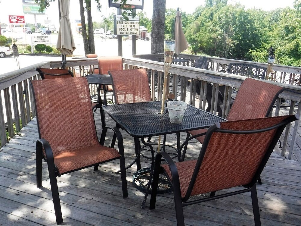 Colonial Mountain Inn - photo 46