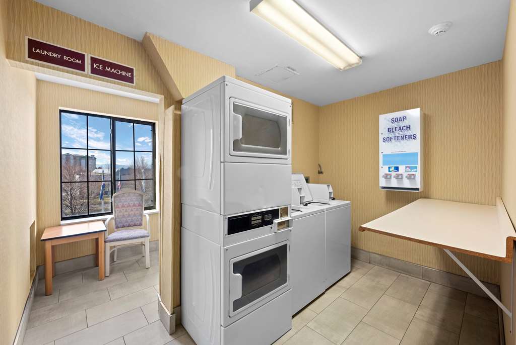 AmericInn by Wyndham Denver Airport - photo 33