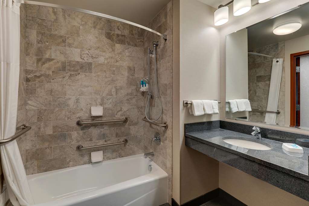 Drury Inn & Suites St. Louis Arnold - photo 30