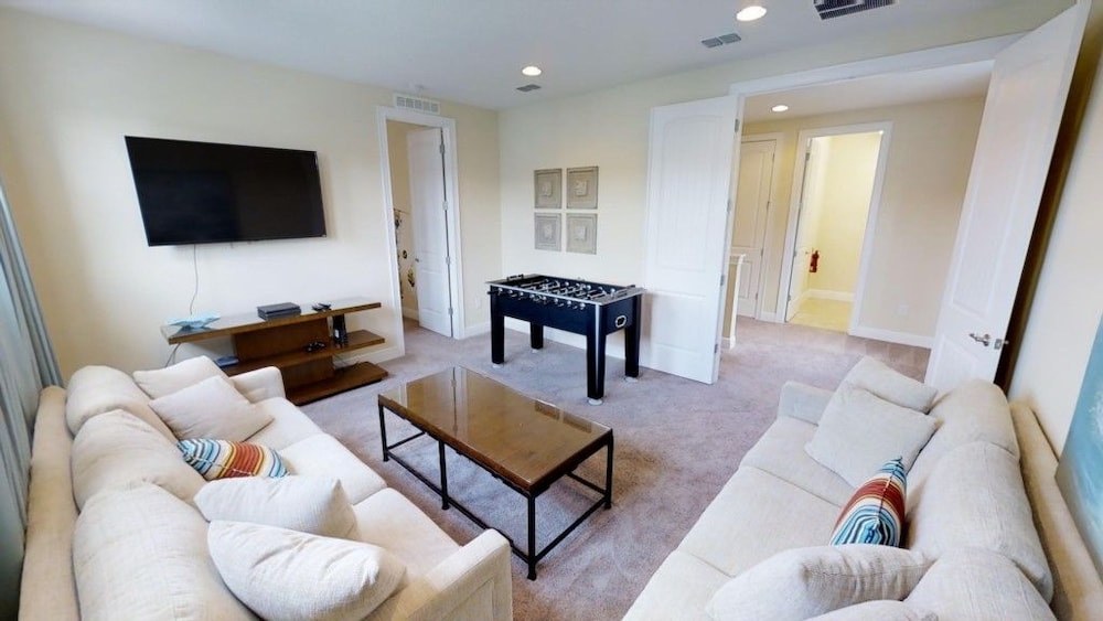 Aco231263 The Encore Club Resort 6 Bed 6.5 Baths Villa - photo 37