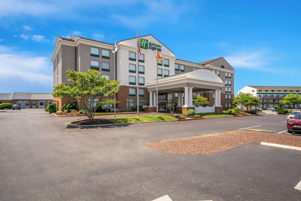 Holiday Inn Express Hotel & Suites Ocean City by IHG - photo 2
