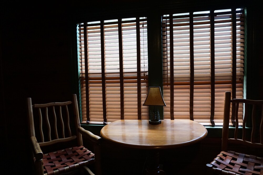 Shaver Lake Village Hotel - photo 8