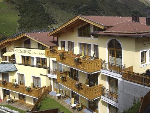 Alpenresidenz Zimmer & Aparts — 4-Star Luxury Hotel in Soelden, Austria