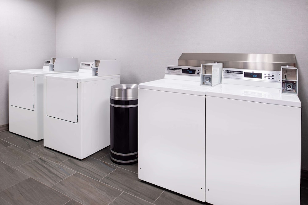 Hampton Inn & Suites Boise Spectrum - photo 99