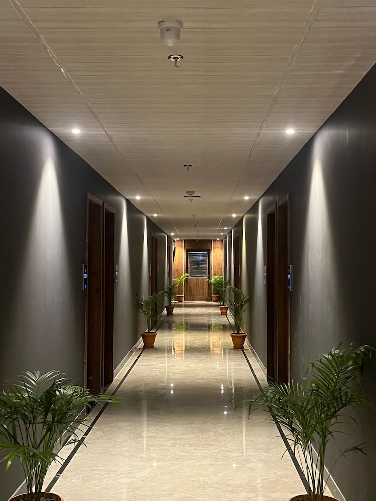 Hotel The Landmark — Chhatarpur — photo 2