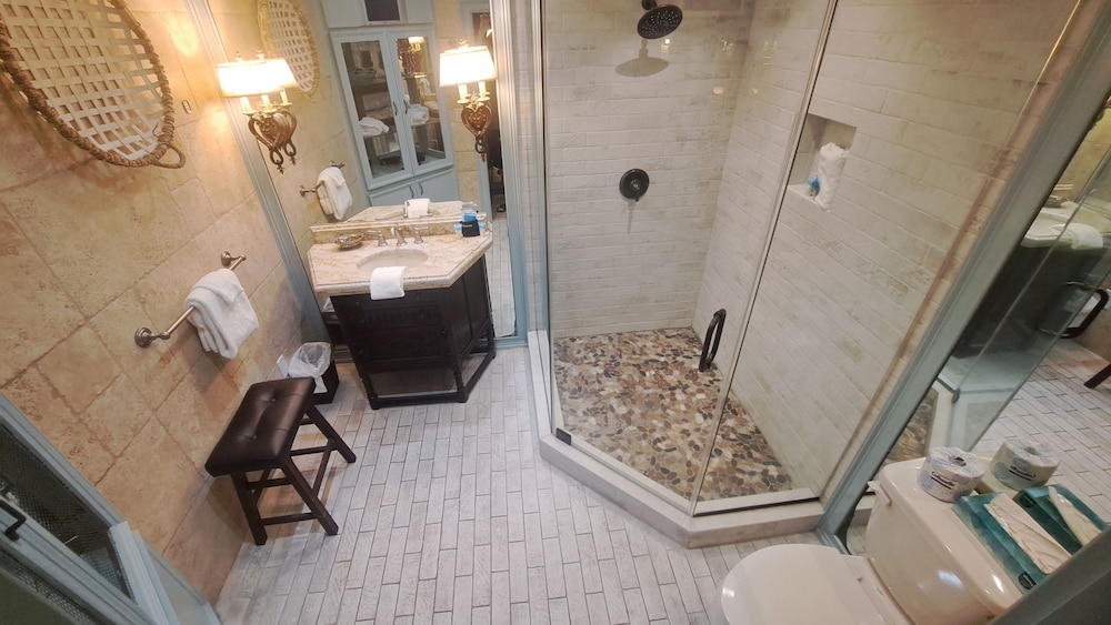 Saint Simons Inn by the Lighthouse - photo 136