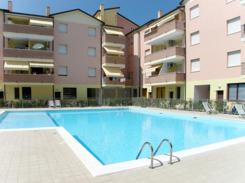 Apartment Acquamarina 2 by Interhome — 4-Star Luxury Hotel in Rosolina, Italy