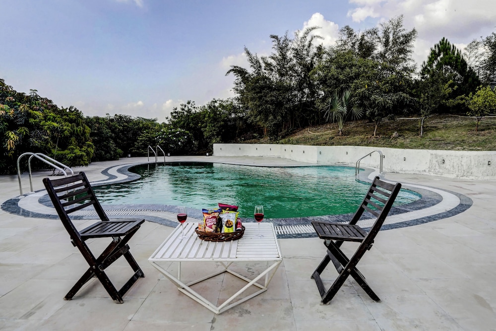 Alaya Stays Fortezza Pet friendly 6 BHK Farmhouse With Private Pool Gazebo & Lush Garden