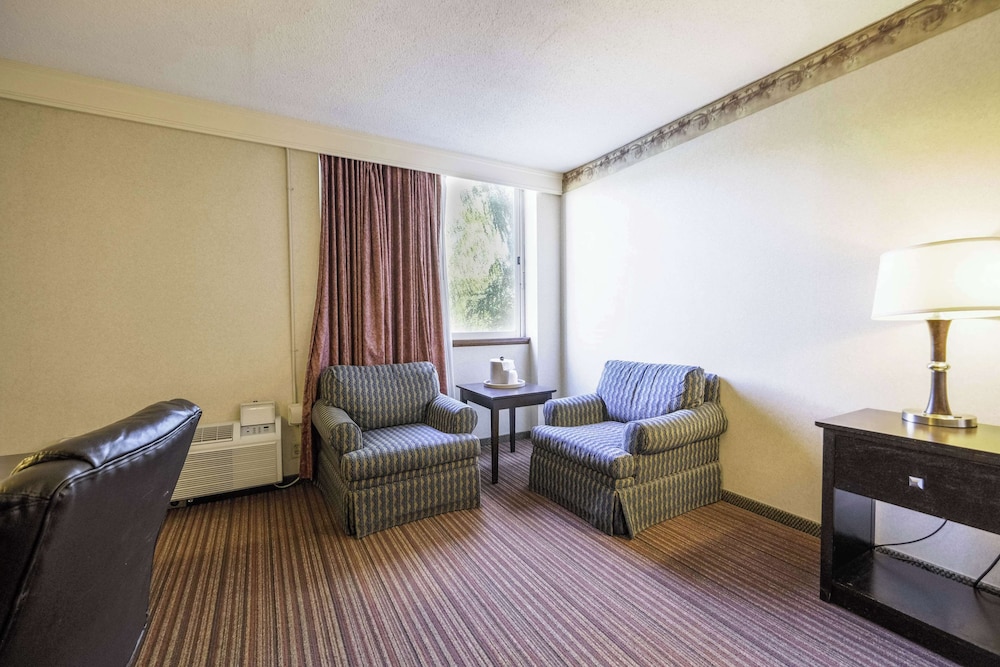 Fireside Inn & Suites Portland - photo 33