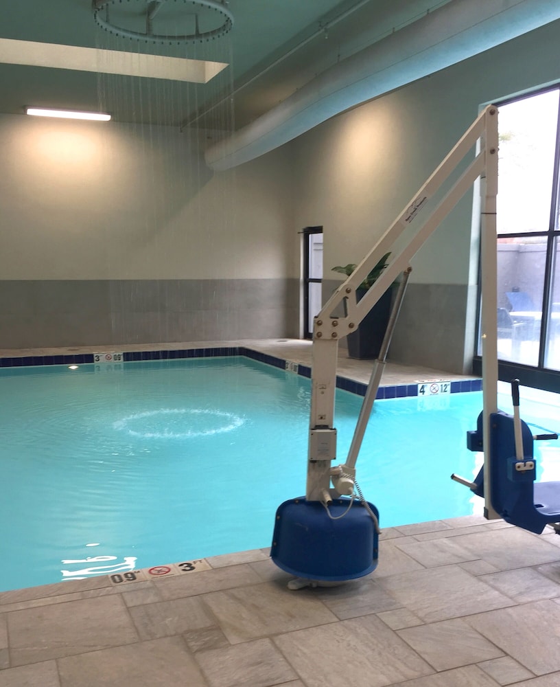 DoubleTree by Hilton Springfield - photo 19