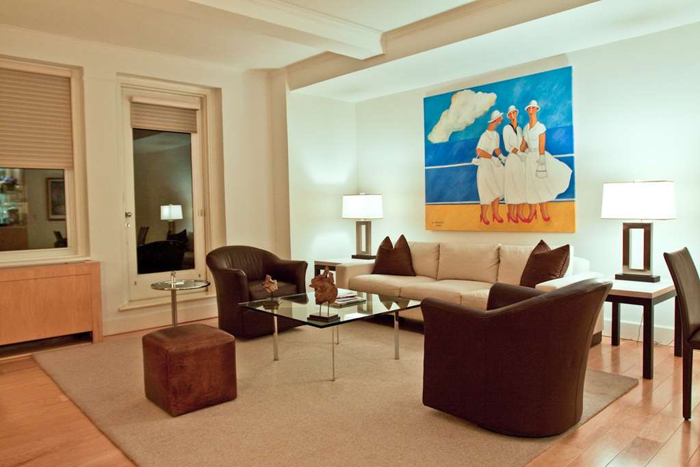 The Lombardy Hotel - photo 18