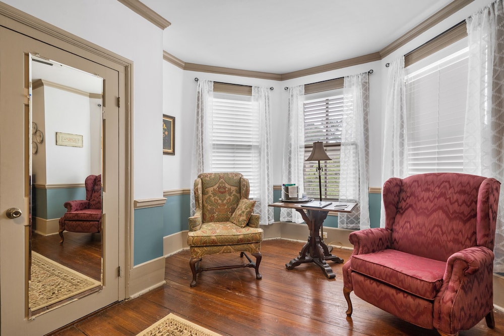 The Inn on North Jefferson - photo 23