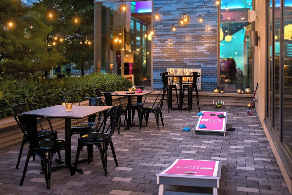 Aloft by Marriott Boston Seaport District - photo 40