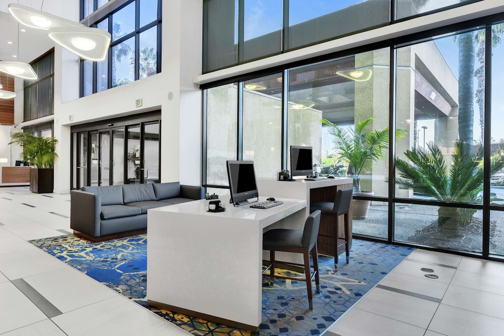 Embassy Suites by Hilton Anaheim Orange - photo 55