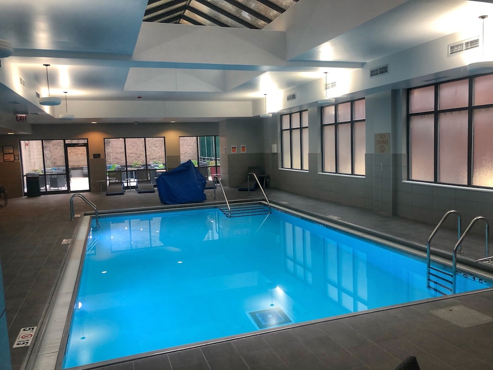 Hampton Inn & Suites Chicago Downtown - photo 40