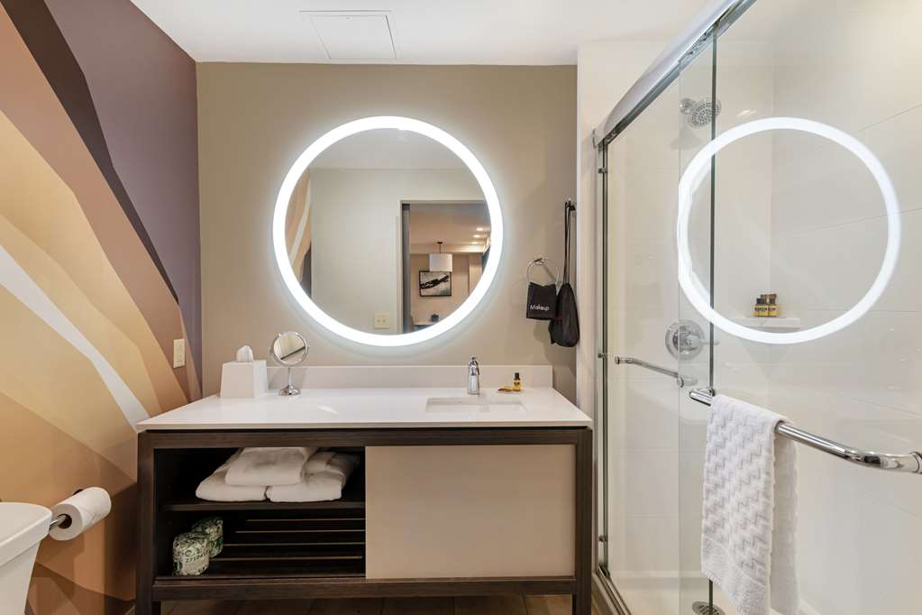 Best Western Plus Executive Residency Rigby's Water World Hotel - photo 36