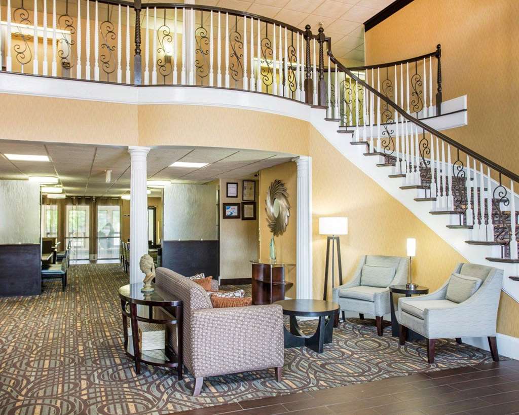 Comfort Inn & Suites at Stone Mountain - photo 10