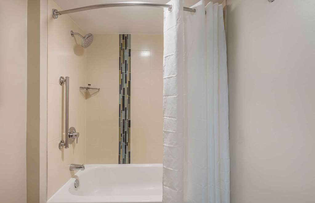 Extended Stay America Premier Suites Cleveland Independence - photo 35