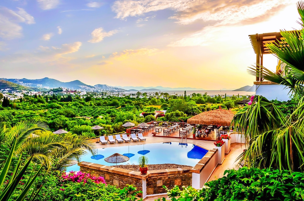 4Reasons Hotel And Bistro — 4-Star Luxury Hotel in Bodrum, Turkey