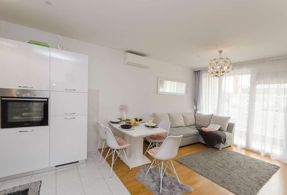 Apartment L and I — 4-Star Luxury Hotel in Sibenik, Croatia