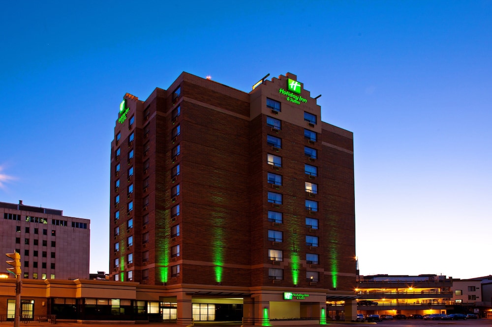 Holiday Inn Hotel & Suites Winnipeg Downtown
