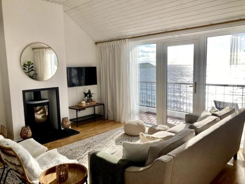 Relax with spectacular views and Hot Tub — 4-Star Luxury Hotel in Kircubbin, United Kingdom