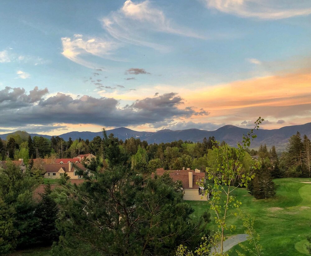 F3 Fairway Village Condo with great mountain views 8 minute walk from Omni Mount Washington Hotel - photo 11