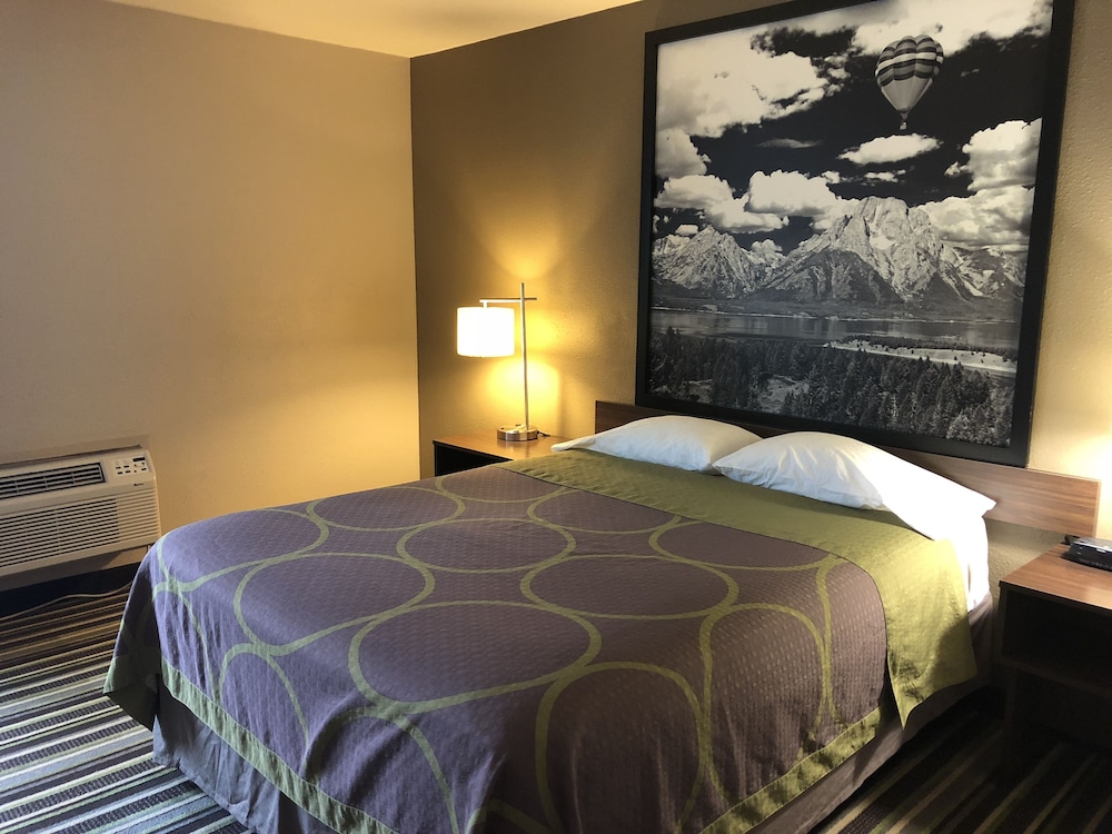 Super 8 by Wyndham Pocatello - photo 6