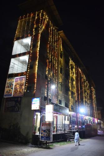 Hotel Dwarka Gauri — hotel in Mahad