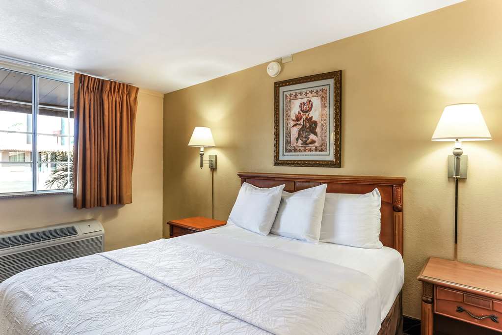 Americas Best Value Inn & Suites El Centro - photo 23