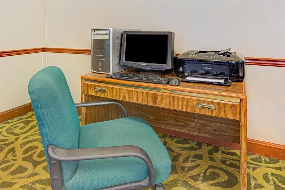 Clarion Inn Louisville - photo 9