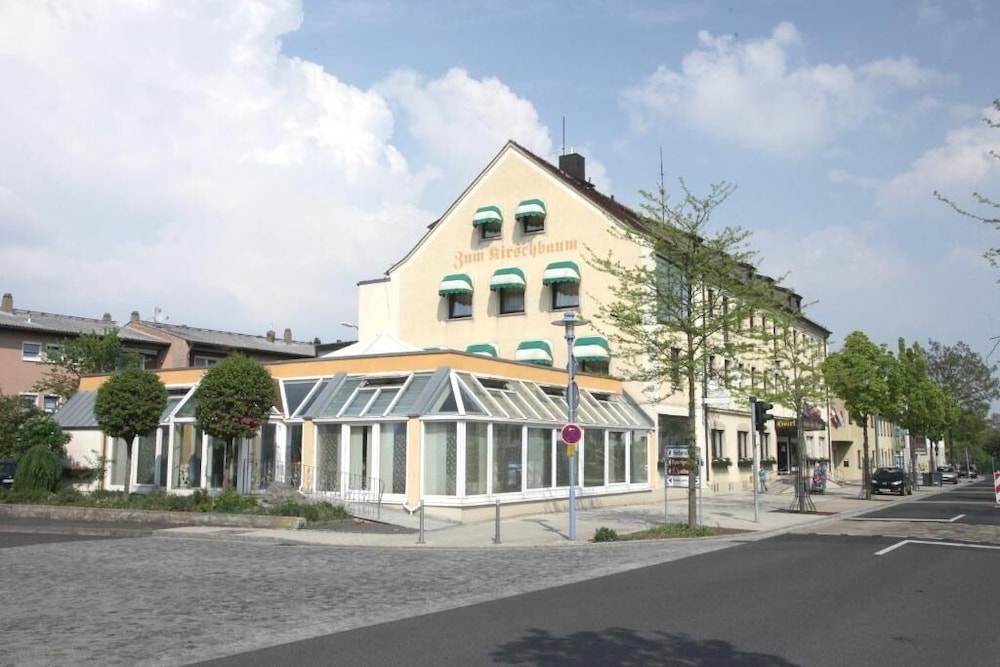 Hotel Restaurant Zum Kirschbaum — Rottendorf