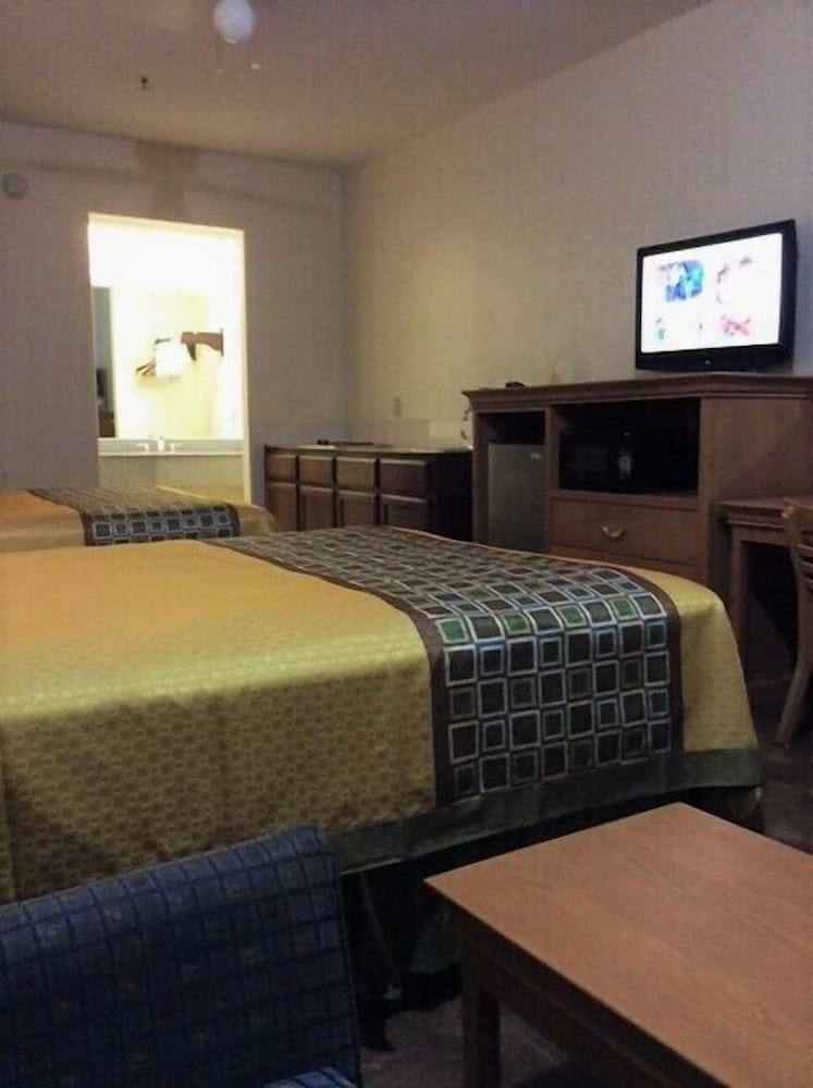 Texas Inn Weslaco - photo 15