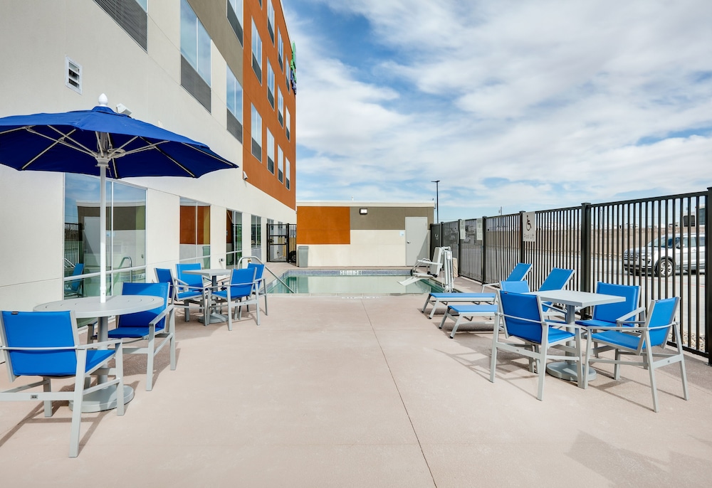 Holiday Inn Express Kermit by IHG - photo 15