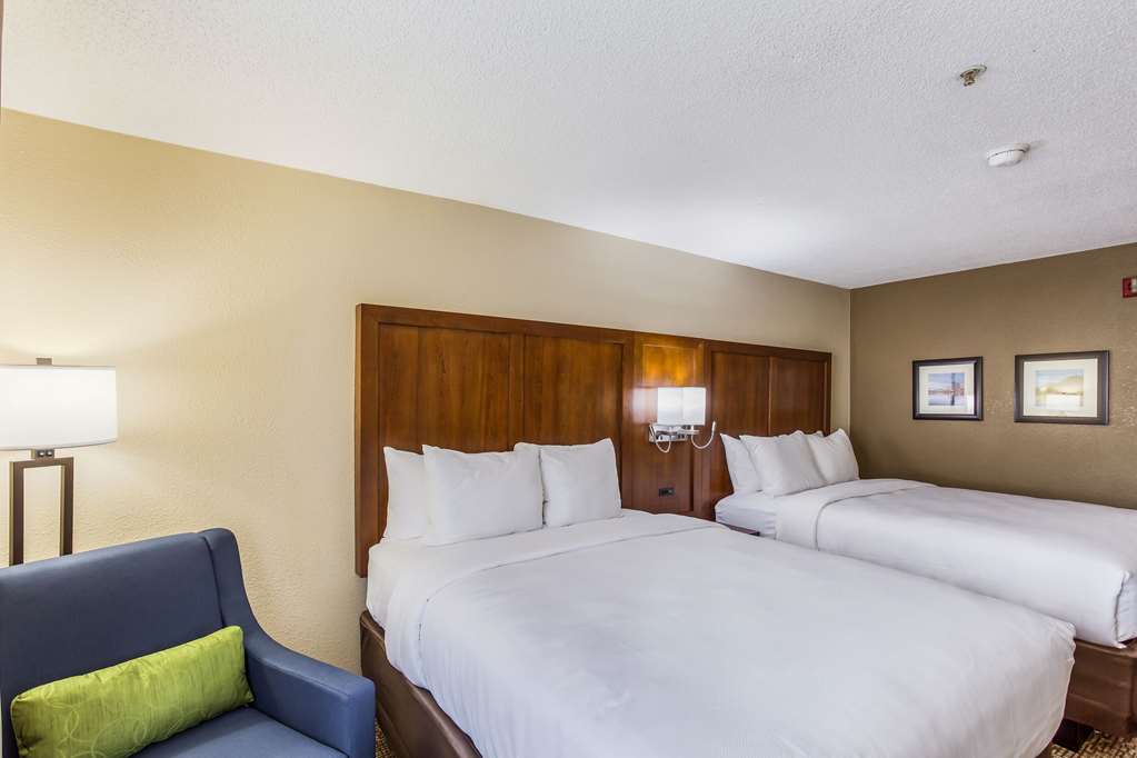 Comfort Inn Charleston South - photo 25