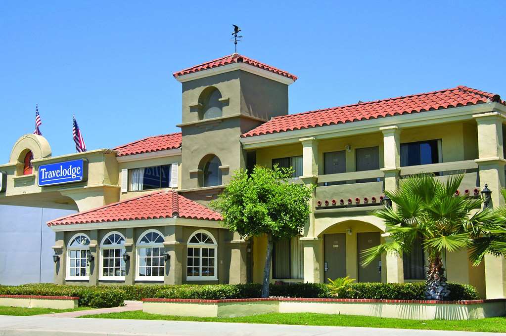 Travelodge by Wyndham Costa Mesa Newport Beach Hacienda - photo 3
